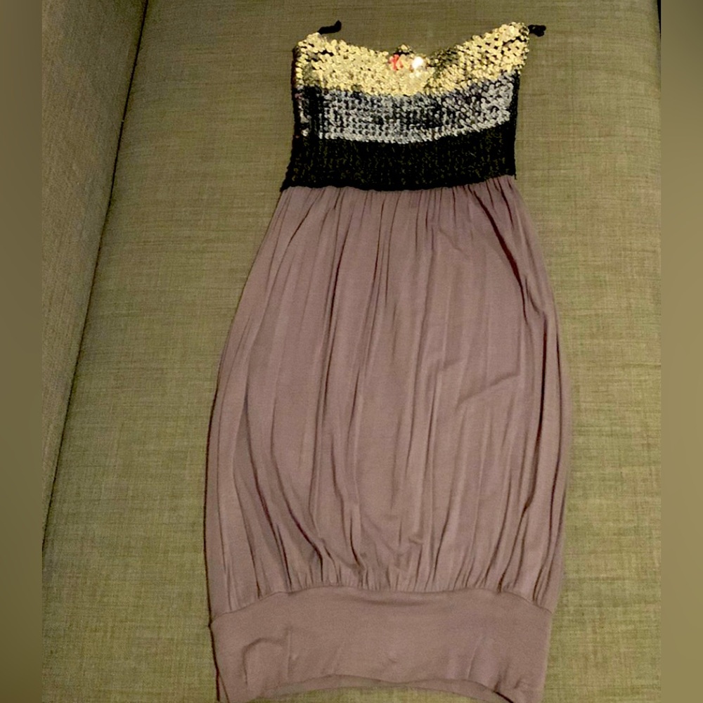 Paliette dress. Grey, silver color. S size (could fit XS or M)